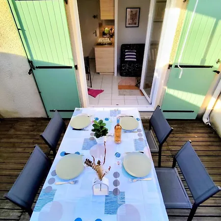 Maison 4 Personnes 100m De La 度假居 *
